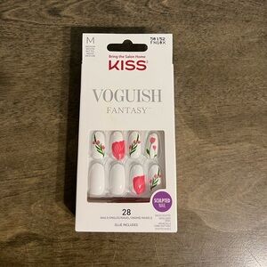 KISS Vogueish Fantasy Sculpted Nails